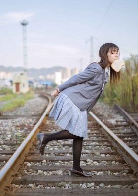 一本久久伊人东京热加勒比_BD韩语手机在线看