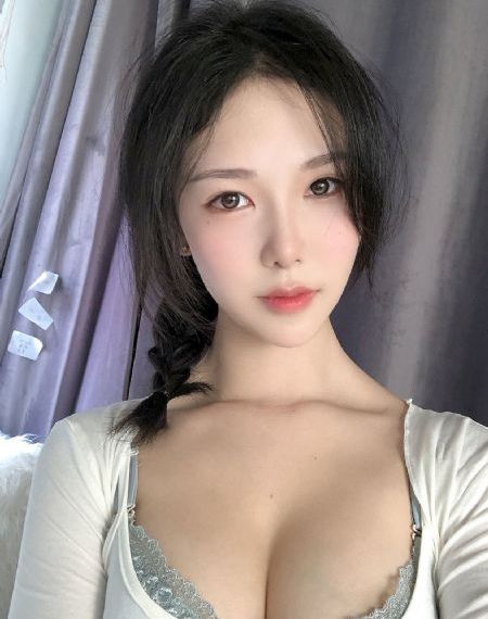 老母亲把儿子当丈夫的表现_蓝光手机免费观看完整
