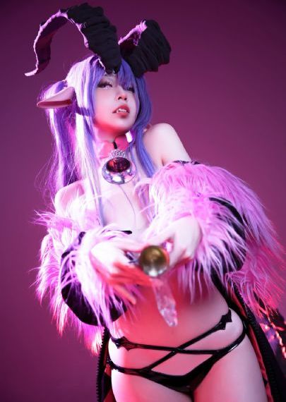 婷婷五月18永久免费视频_高清蓝光在线观